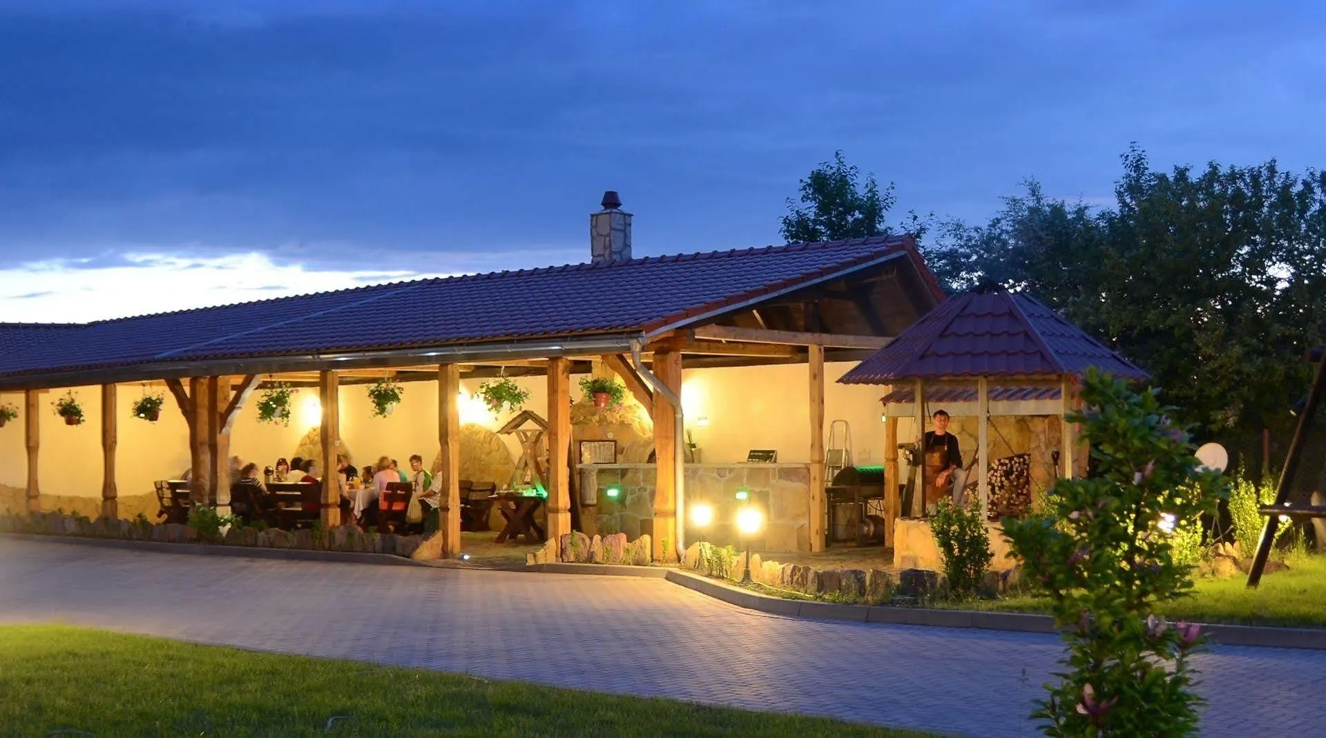 Hotel Tyniecki Krakov 3*,